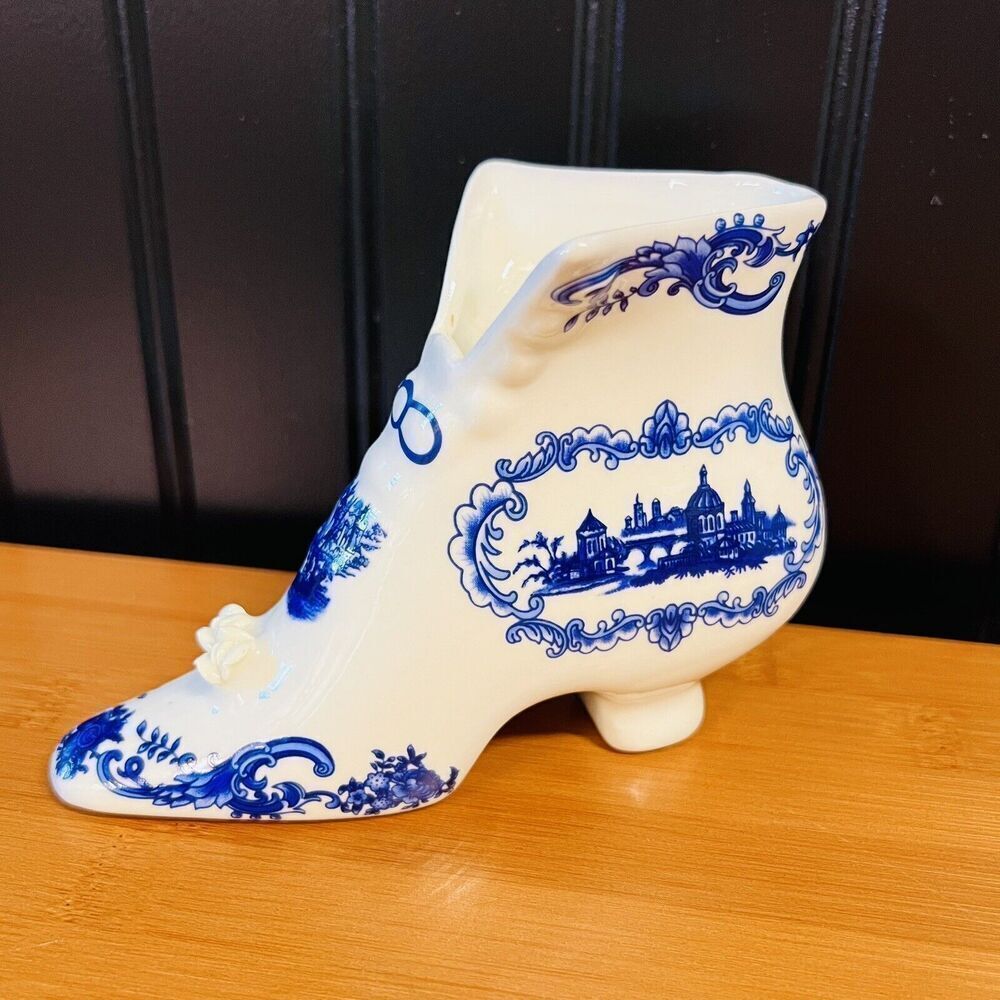 Victoria Ware Ironstone Blue & White Shoe Planter Vase City Scene VERY PRETTY